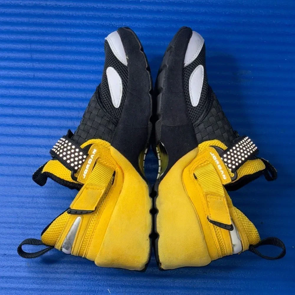 Size 6- Women’s Nike Air Jordan Trunner LX Premier Black/Yellow 2006 4.5Y